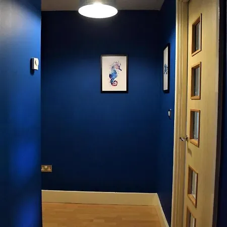 Apartment Sealand With Allocated Parking! Birmingham