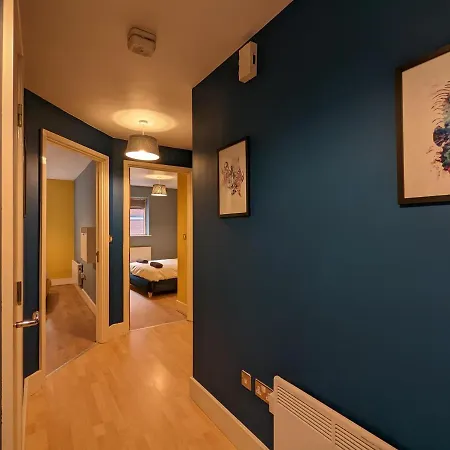 Apartment Sealand With Allocated Parking!