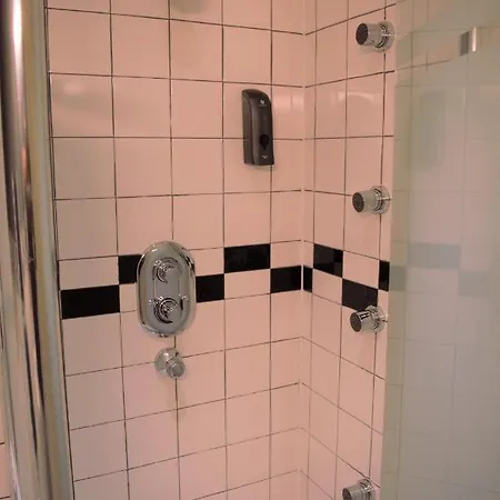 Apartament Sealand With Allocated Parking!