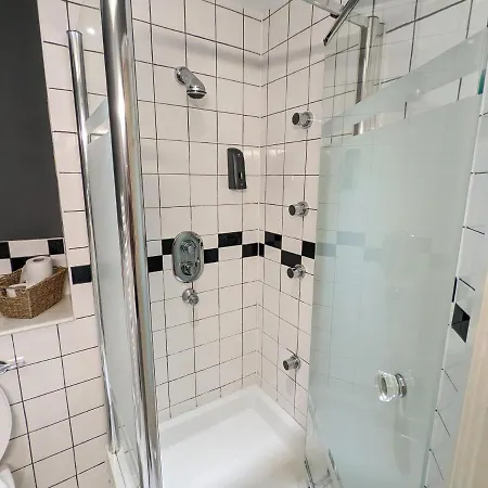Apartament Sealand With Allocated Parking!